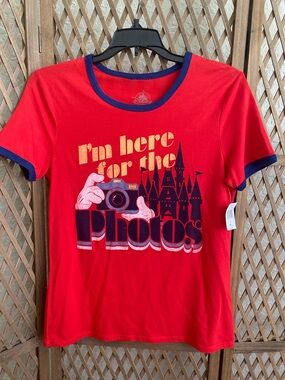 Red Short Sleeve Graphic Tee - "I'm Here for the Photos"